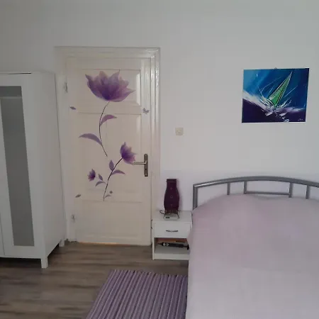 Elena Mare Apartment *