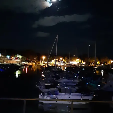 Apartament Elena Mare