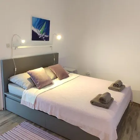 Apartament Elena Mare *