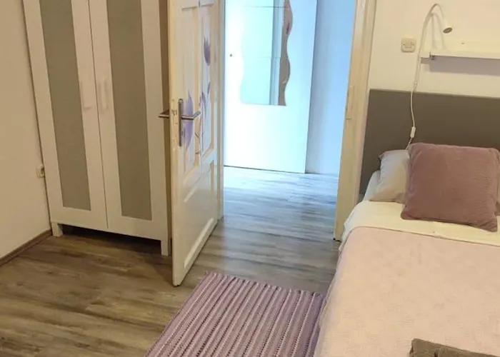 Apartment Elena Mare *